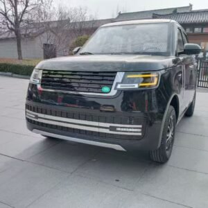 China Land Rover Range Rover new energy electric vehicle Right-hand drive, black version